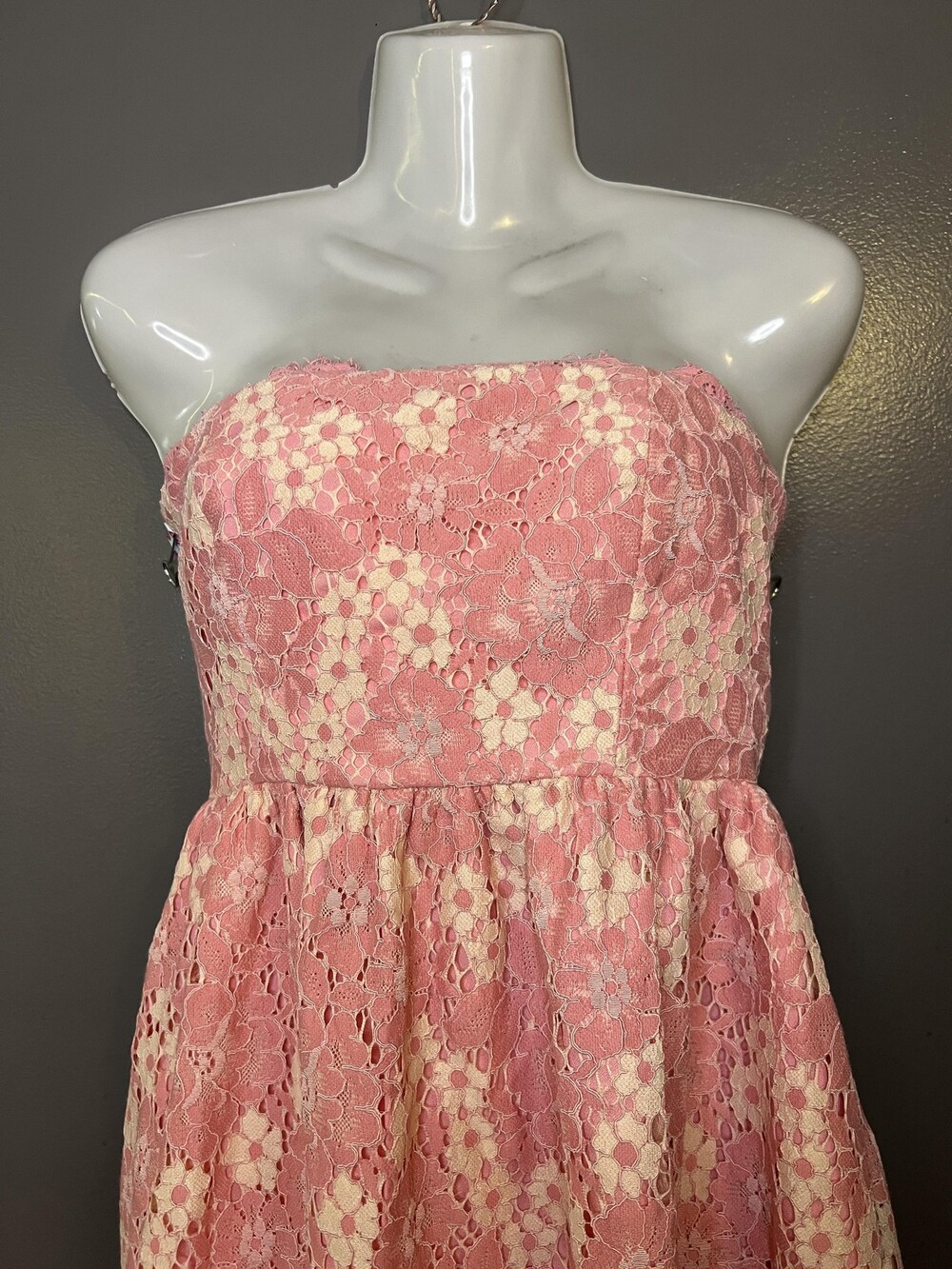 NBD Dress Womens XS Pink Floral Lace Strapless Fit Flare Short Party Cocktail